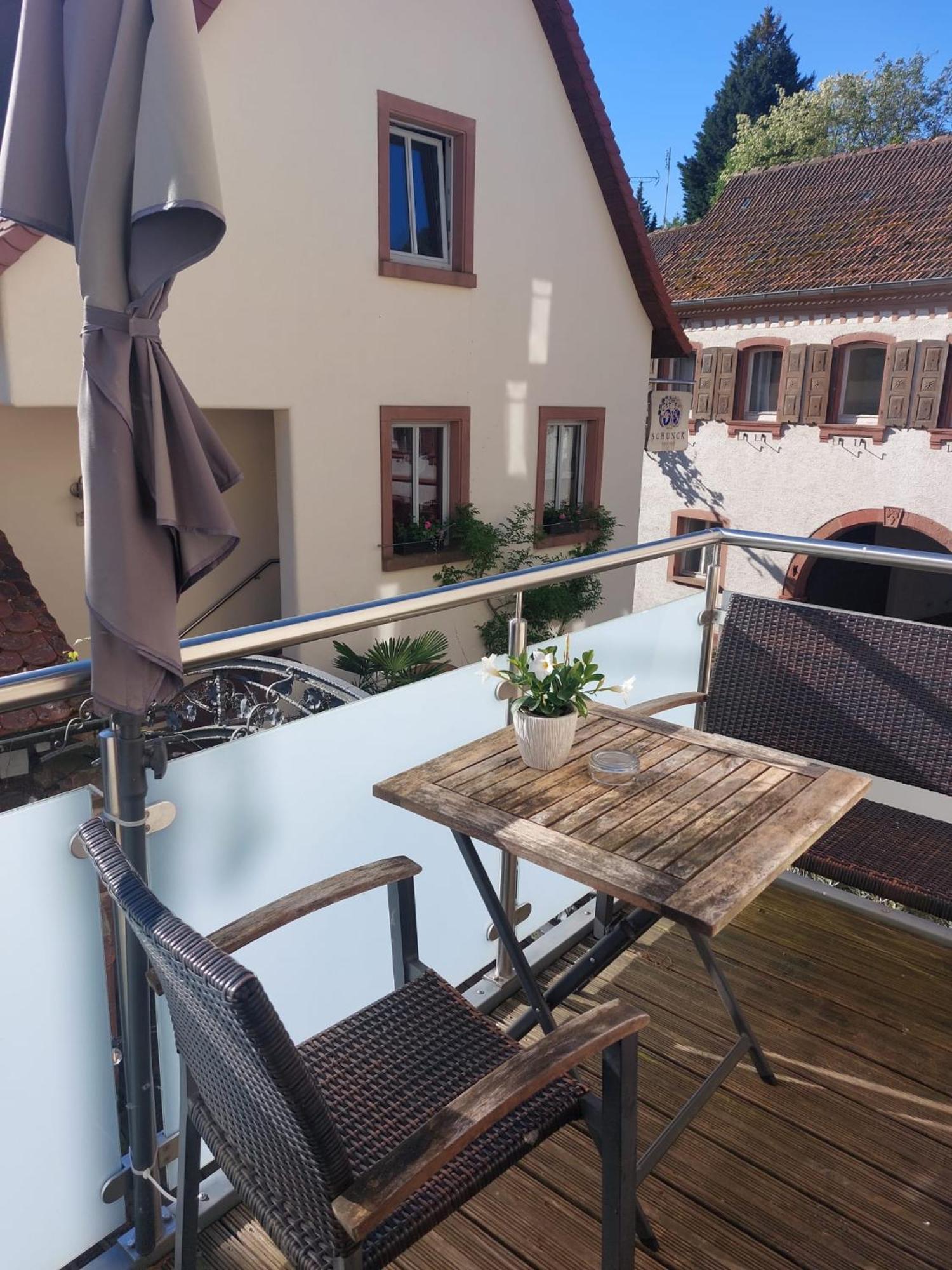 Weingut Schunck Apartment Лайнсвайлер Екстериор снимка